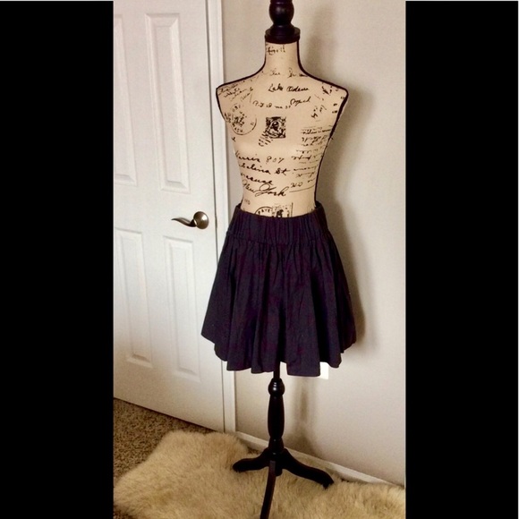 H&M Dresses & Skirts - H&M skirt